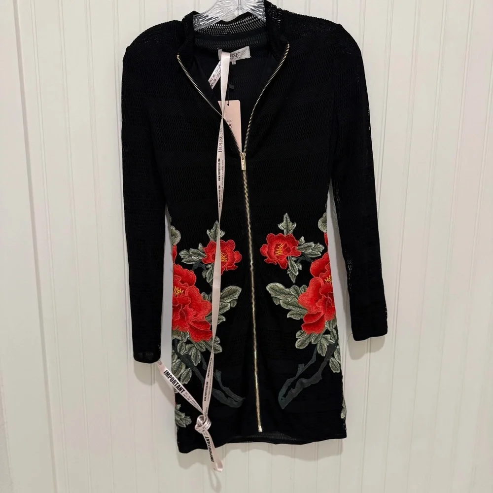 House of CB Athena NWT Black Dress with Red Floral Embroidery Small - Picture 8 of 8